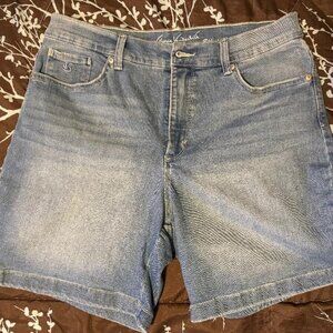 Gloria Vanderbilt Denim Shorts (Size 10)
